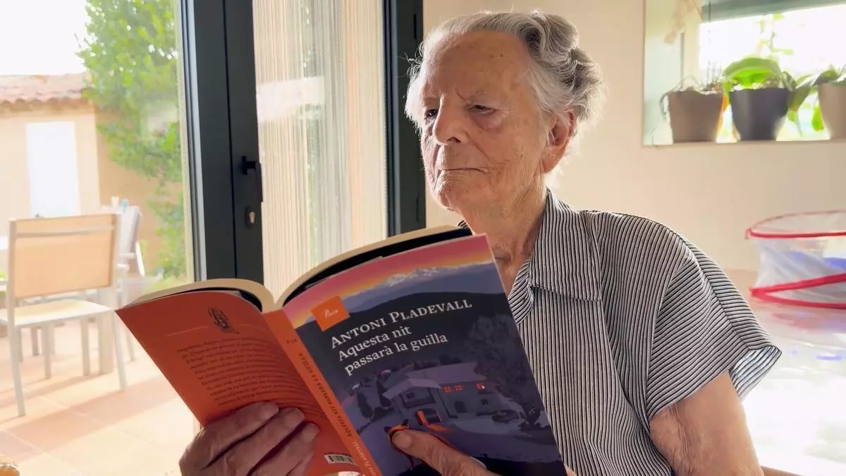 Carme Noguera, la mujer más longeva de Catalunya cumple 112 años: "Cuando yo era pequeña, solo había un señor con coche en Olot"