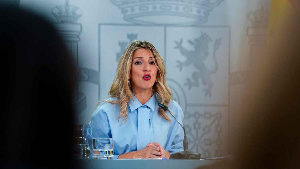 Trabajo lo confirma: el documento obligatorio que tienen que tener en casa miles de asturianos si no quieren recibir una sanción de 2.500 a 49.000 euros