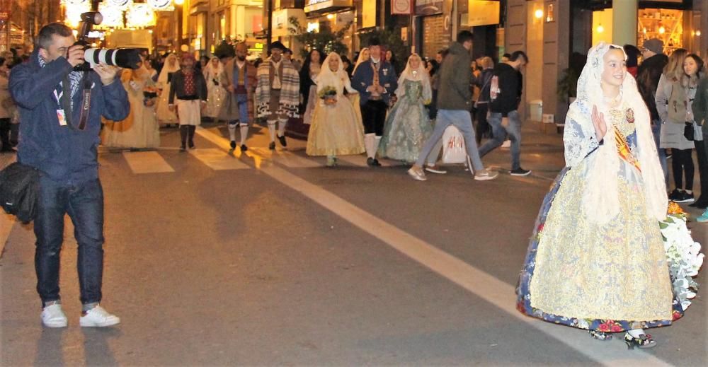 Ofrenda 2018: Así desfiló la fallera mayor infantil Daniela Gómez