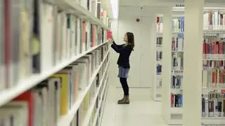 Barcelona cambia el nombre de seis bibliotecas en honor a mujeres relevantes