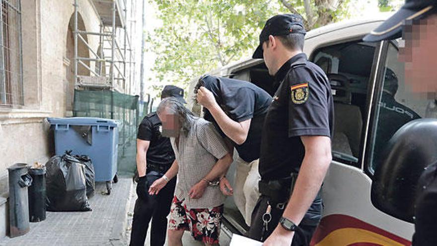 Detenido un jubilado por vender droga a menores en un domicilio del centro de Palma