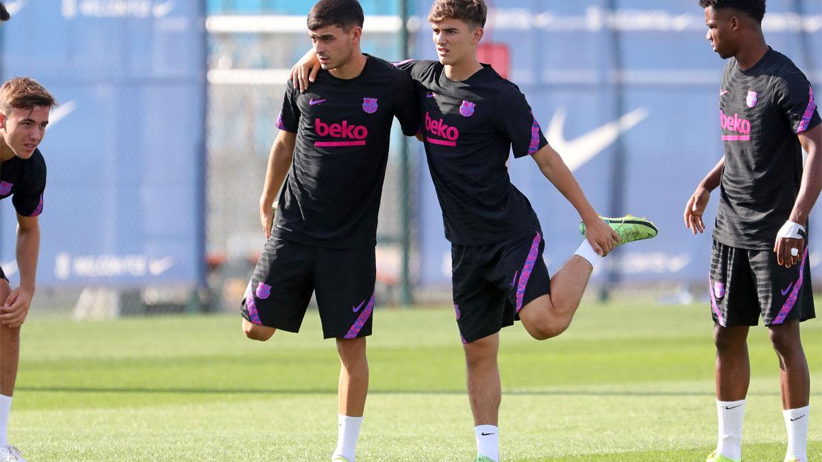 Pedri y Gavi, en un entrenamiento del Barça
