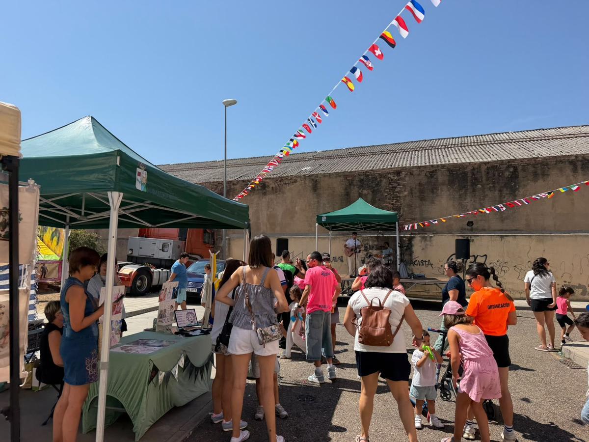 Pinilla celebra así la fiesta del comercio
