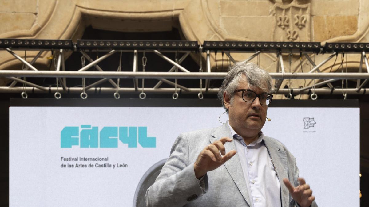 Juan Manuel de Prada, en Fàcyl, en Salamanca.