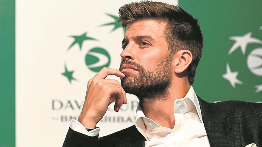 Piqué, citado por conducir sin puntos