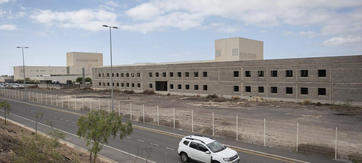 Estado del edificio para la ampliación del Hospital del Sur. | ARTURO JIMÉNEZ