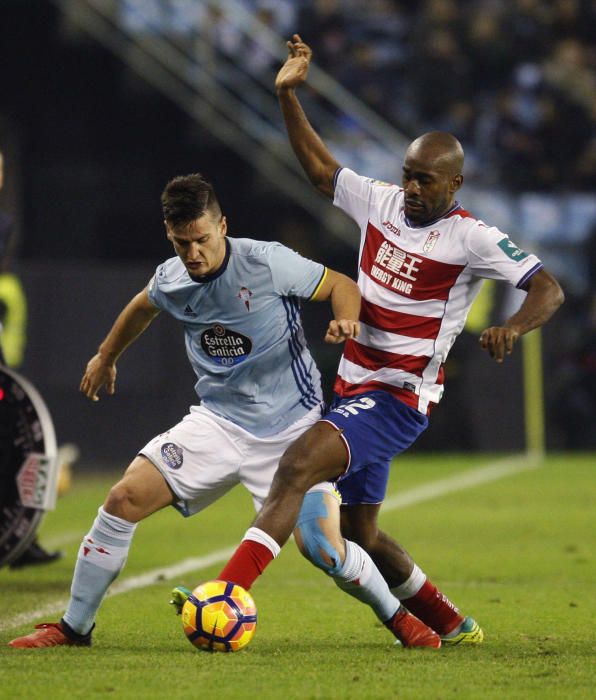 Las mejores fotos del encuentro en Balaídos entre el equipo de Eduardo Berizzo y el de Lucas Alcaraz