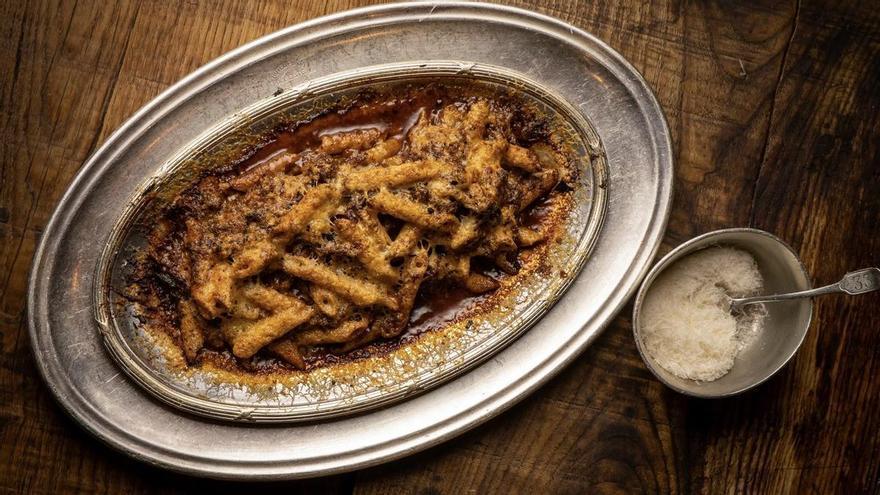 Los viejos rockeros de la pasta nunca mueren: los macarrones vuelven como plato de moda