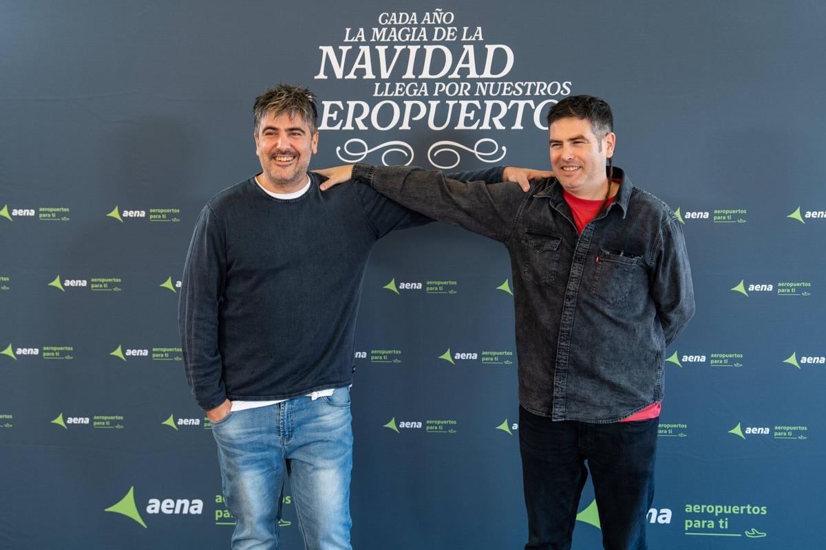 David y Jose Muñoz, Estopa, durante la presentación de la campaña de Navidad de Aena, este miércoles en la Fundació Miró de Barcelona.