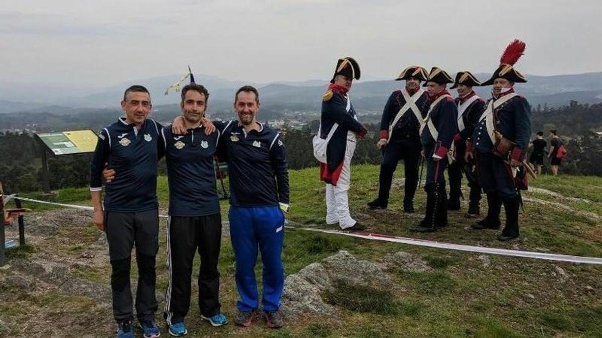 Deportistas y figurantes en una anterior edición de los actos dedicados a la Batalla de Cacheiras