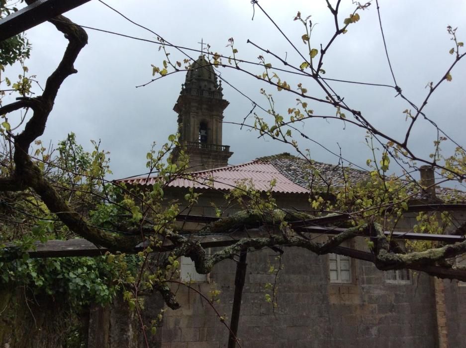 Conoce los secretos del monasterio de Oia. // M. Clavero