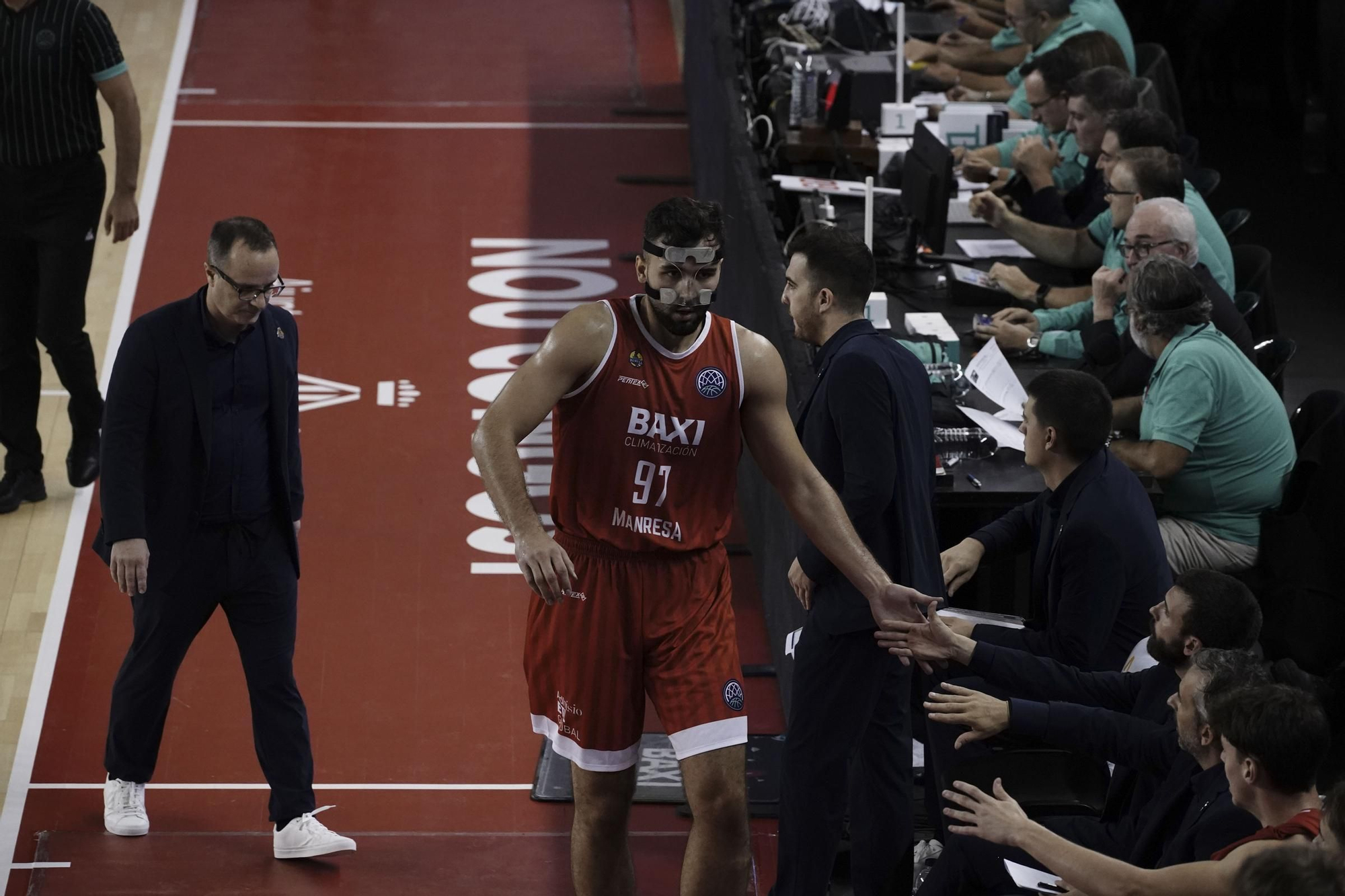 Les millors imatges del Baxi Manresa - SL Benfica