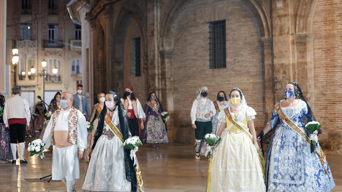 Búscate en el primer día de Ofrenda por las calles del Mar y Avellanas entre las 22:00 y 23:00 horas