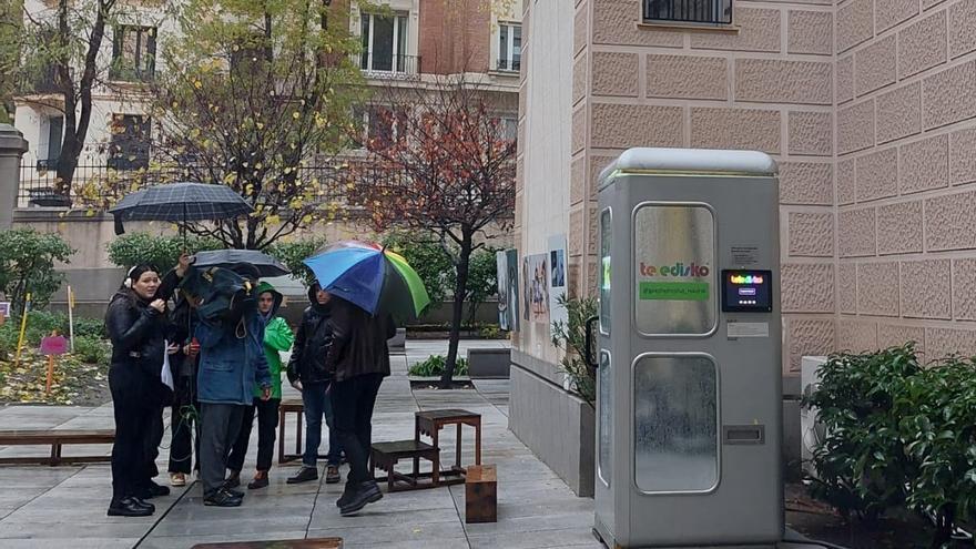 La discoteca más pequeña está en Madrid ... y está en una cabina