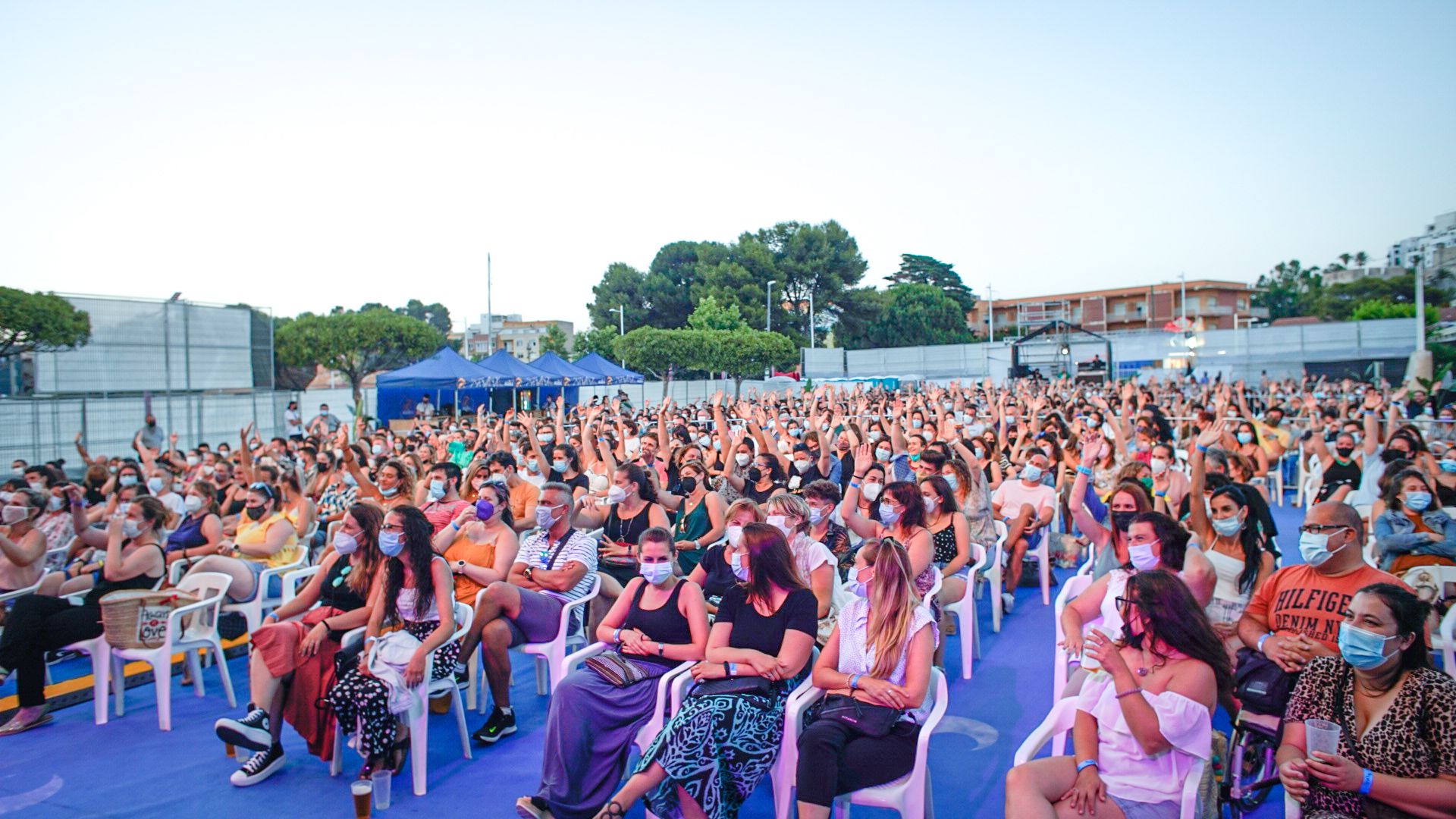 El humor de Martita de Graná ameniza el Peñíscola From Stage