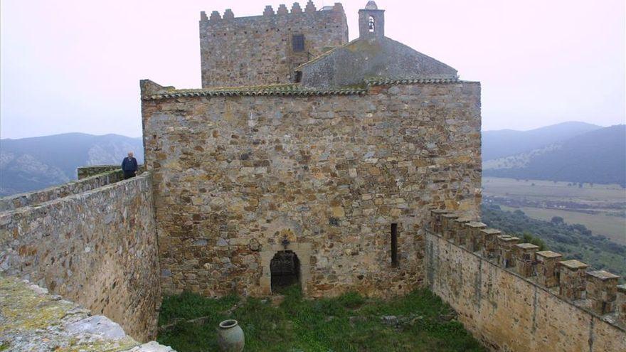 Castillo El Madroñiz, en El Viso