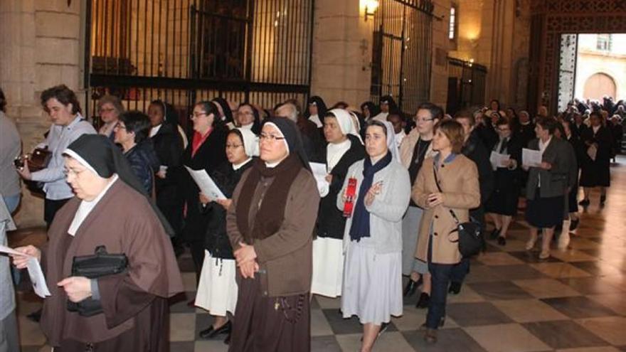 Las monjas de clausura salen de sus monasterios