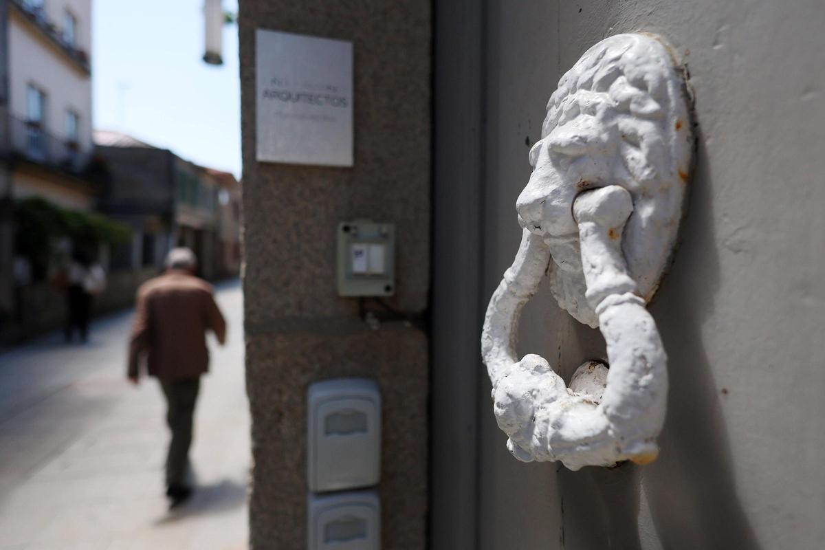 Con forma de cabeza de León en la calle Amargura