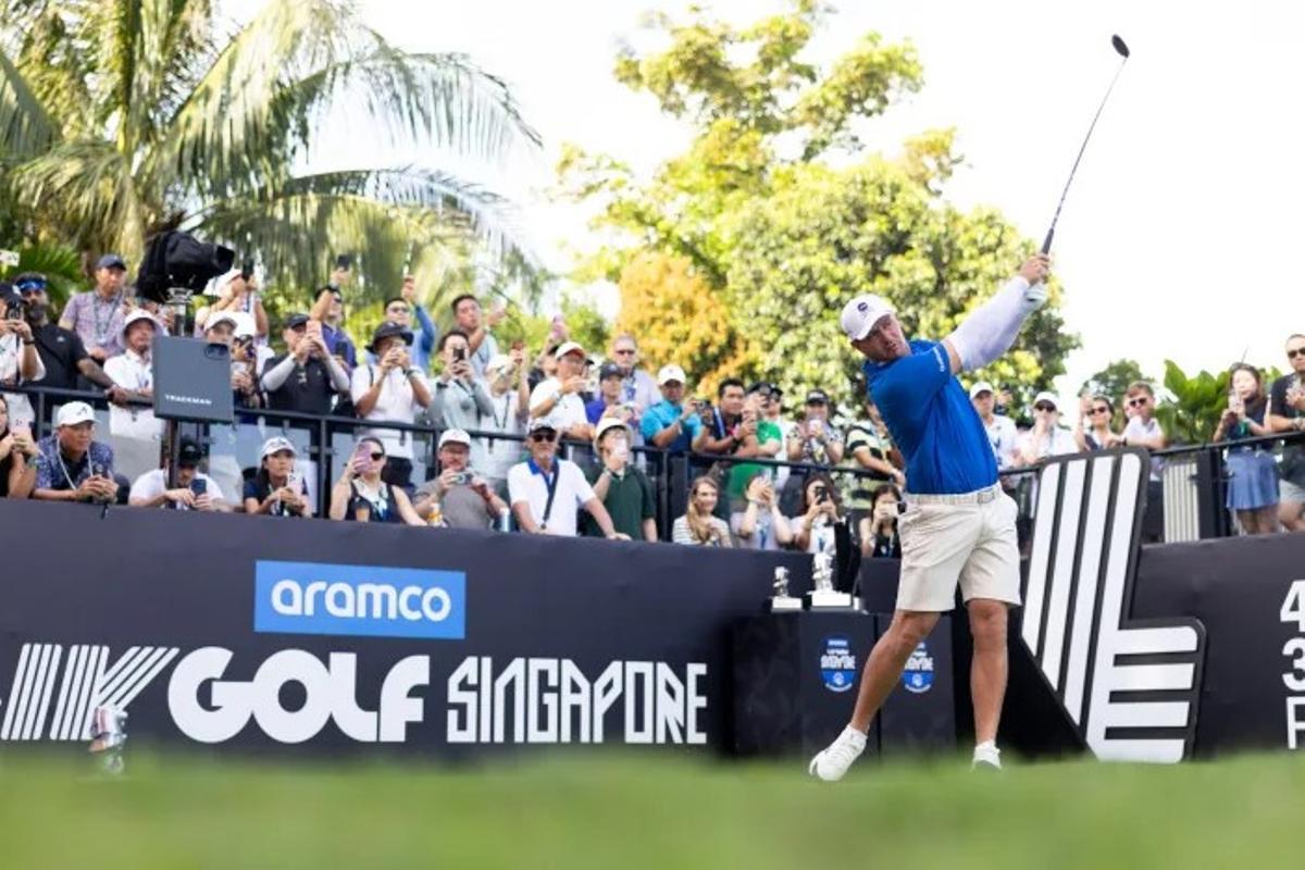 Bryson DeChambeau se situó al frente del torneo junto a Rahm y dos jugadores más