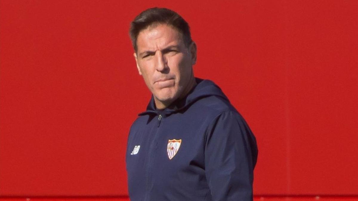 Berizzo durante un entrenamiento con el Sevilla