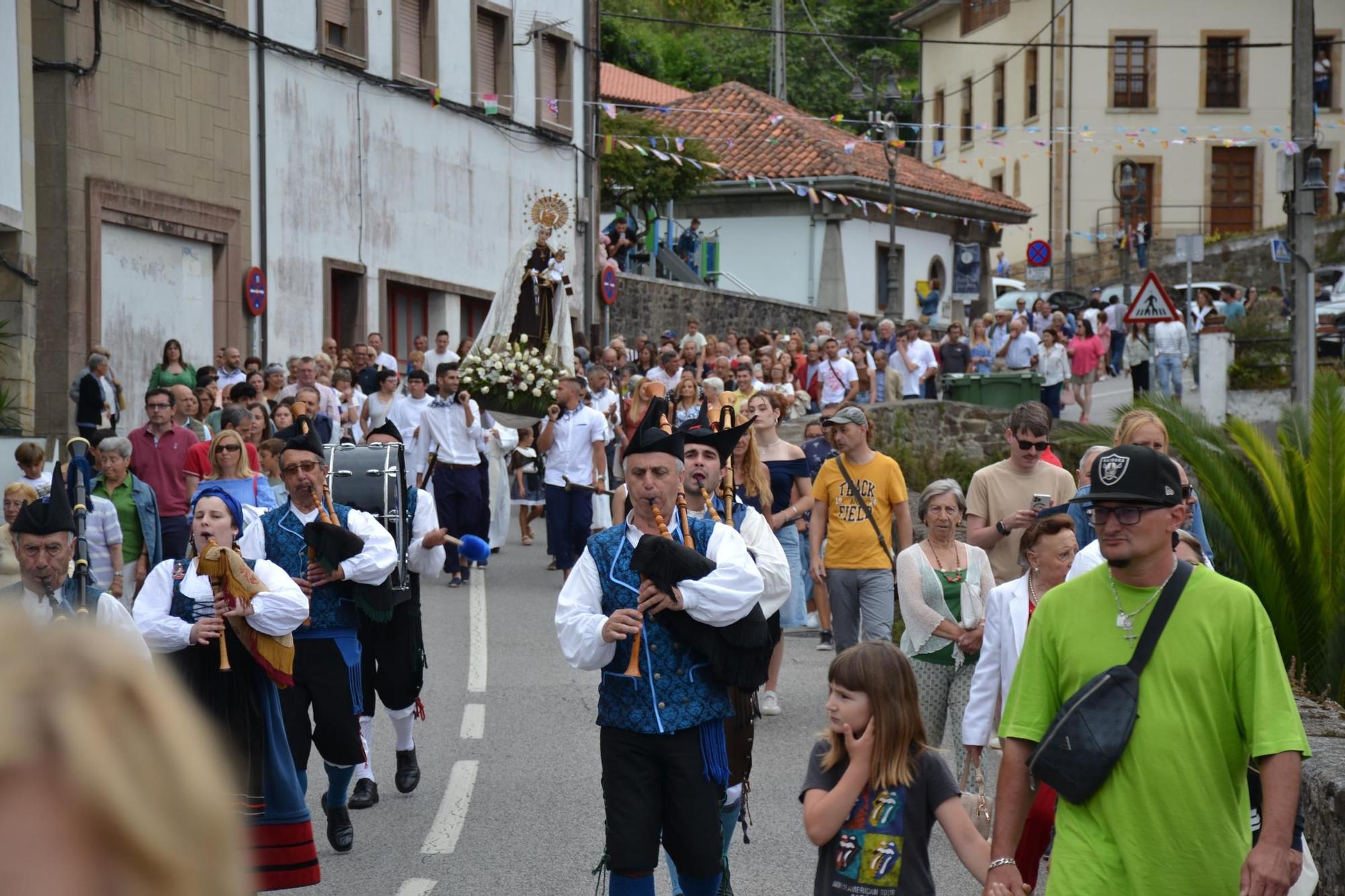 Lastres celebró la Virgen del Carmen