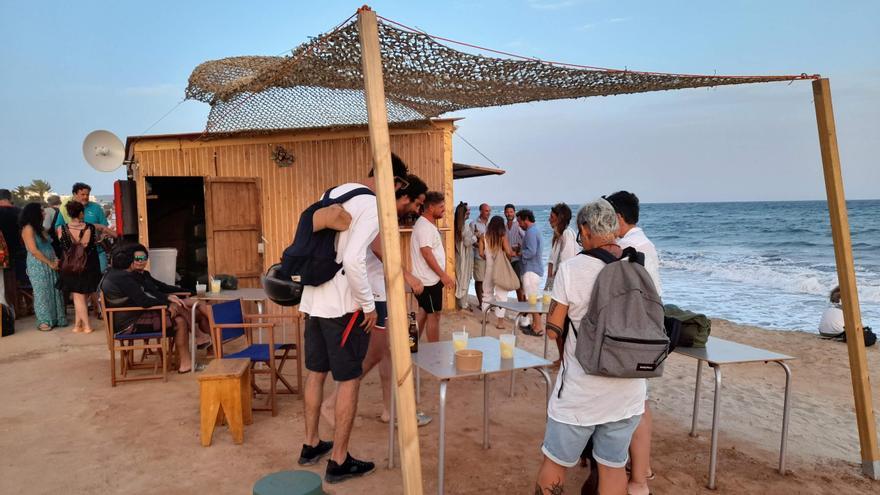 Las empresas de los quioscos de Formentera presionan al Consell