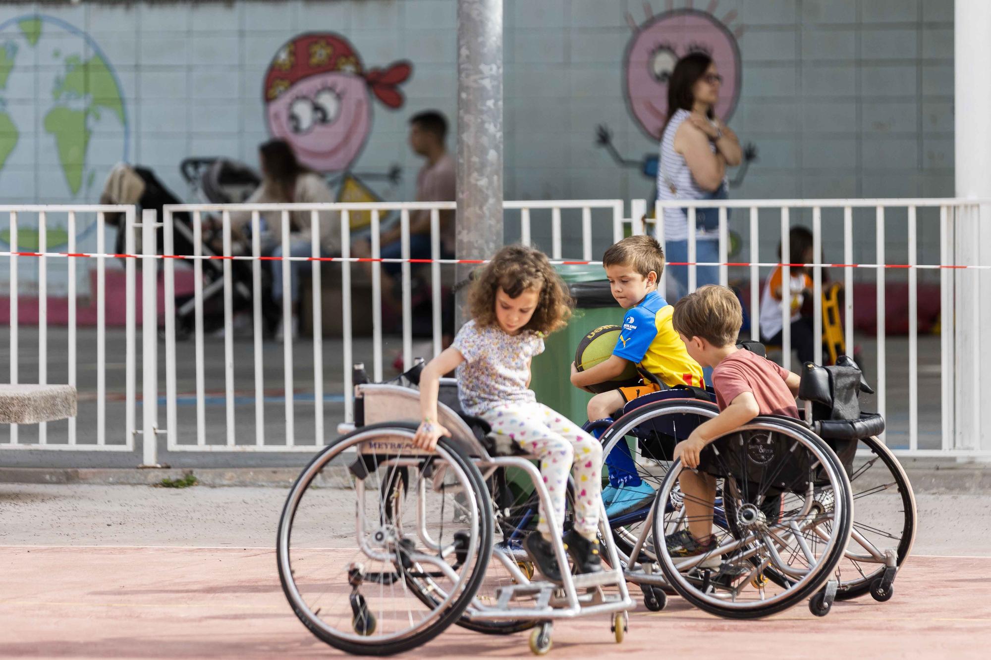 Así ha sido el día del deporte adaptado en el CEIP Tomás de Villaroya