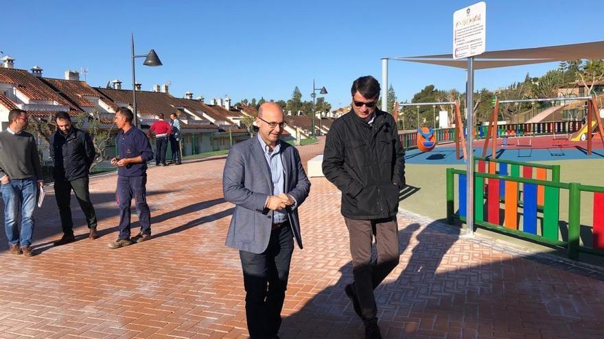 El concejal José Carlos Martín visita el Parque Olisol.