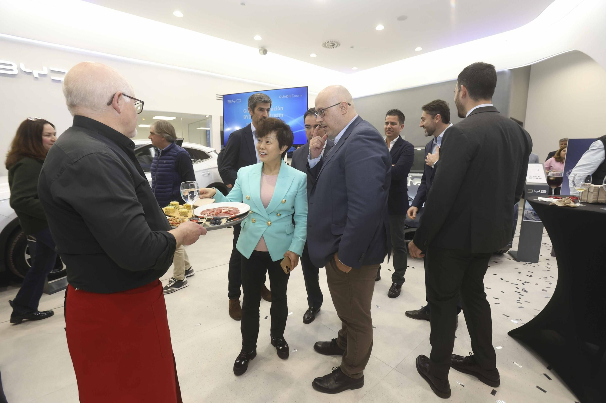 QUADIS Dream inaugura el primer centro BYD en Alicante.