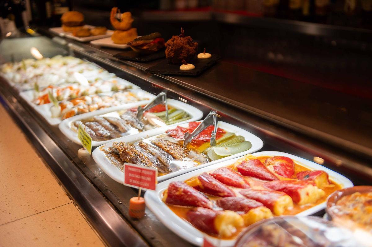 Un viernes o sábado se llegan a sacar hasta 500 tapas en El Forico.