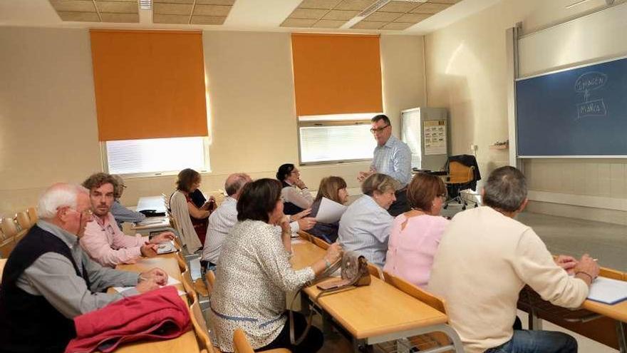 El aula del programa PUMUO en el campus de Barredo.