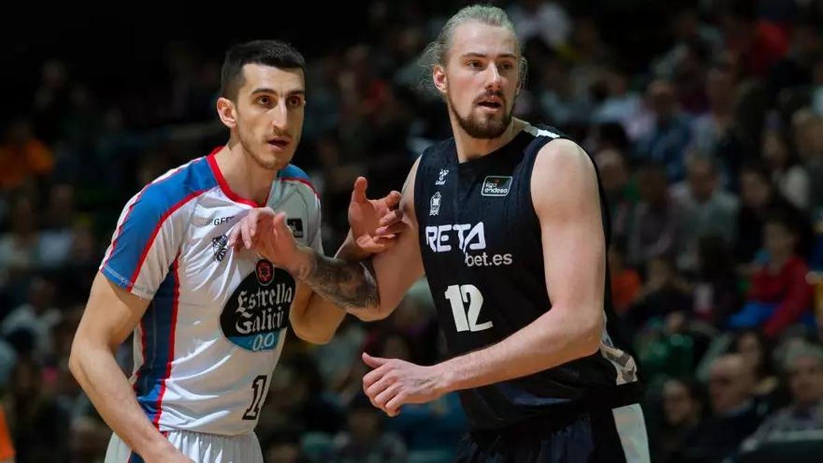 Dejan Kravic (izquierda) junto a Ondrej Balvin.