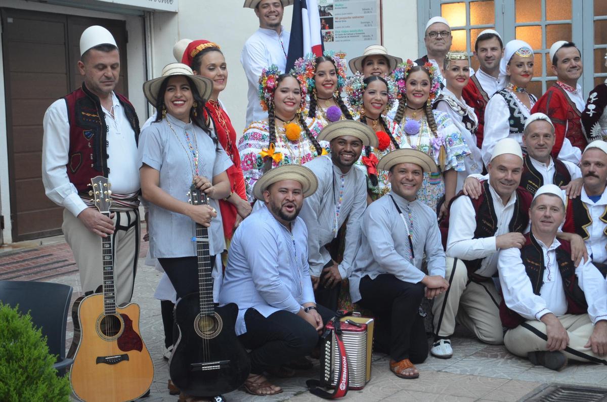 El Festival Internacional de Folklore en Benavente, en imágenes