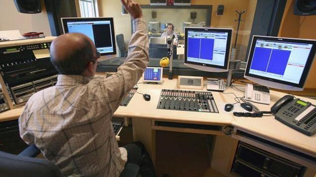 Una ràdio.
