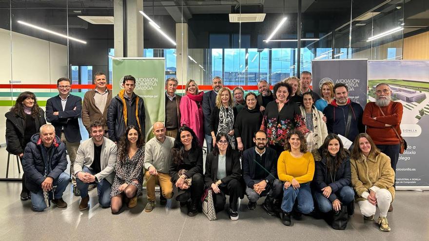 Representantes de las firmas fundadoras de la Asociación Cosmética Galega.