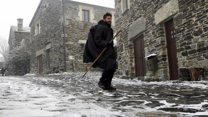 La nieve caída en O Cebreiro hace dos semanas. // E.T.