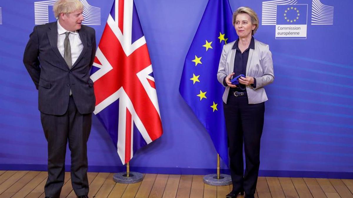 El primer ministro británico, Boris Johnson, y la presidenta de la CE, Ursula Von der Leyen.