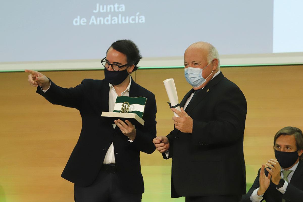 En imágenes la entrega de Banderas de Andalucía en Córdoba