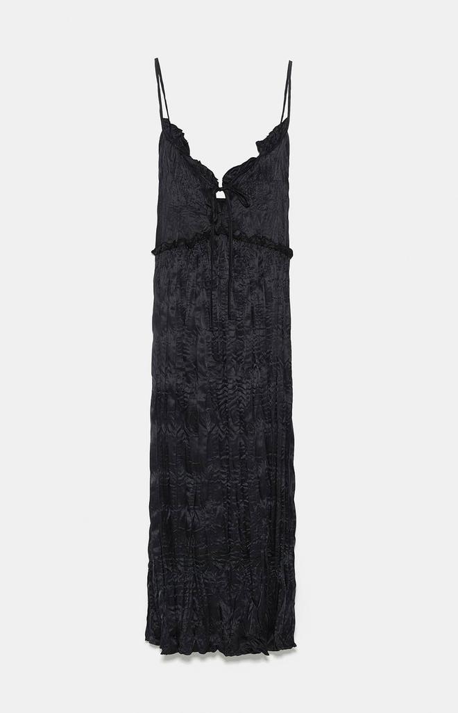 Vestido lencero de Zara (precio: 29,95 euros)