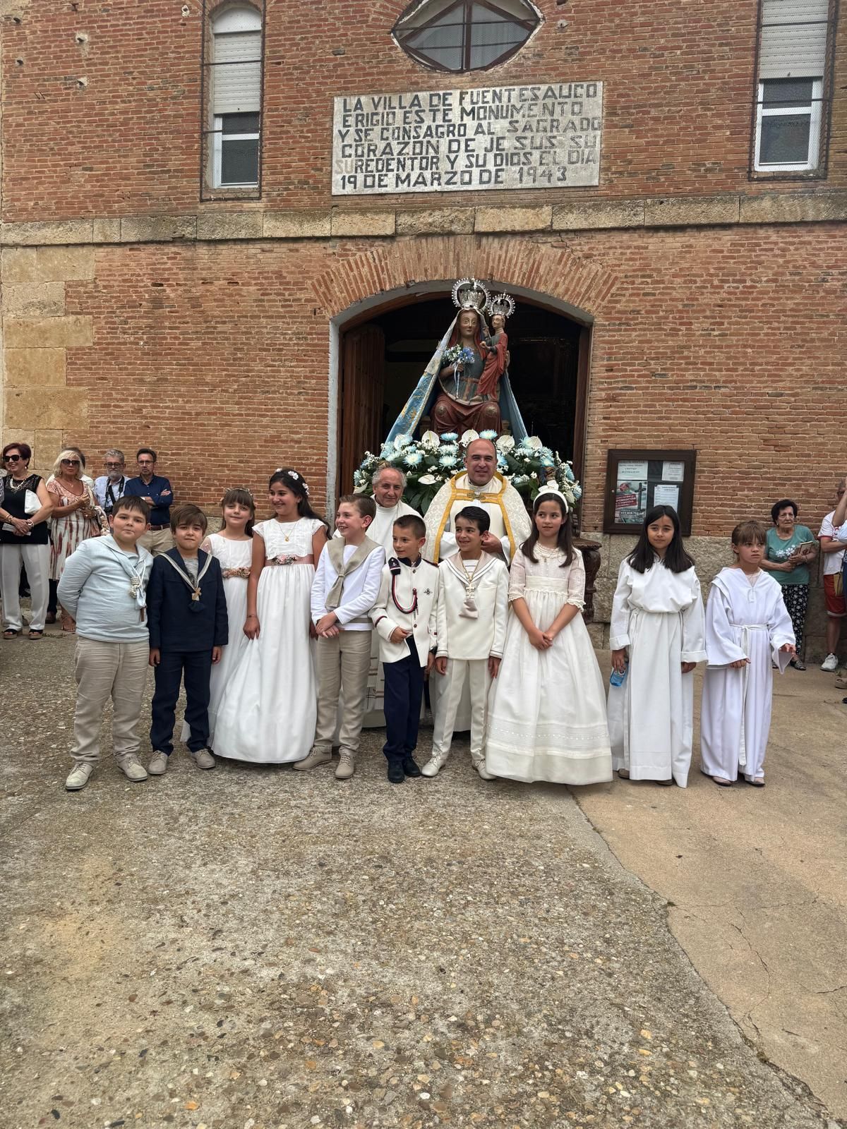 GALERÍA | La Virgen de la Antigua vuelve a su morada en Fuentesaúco