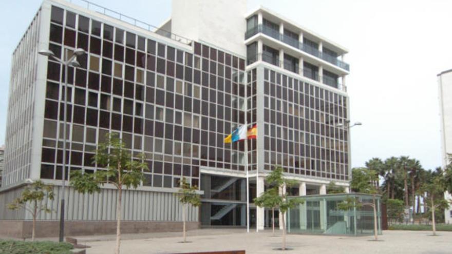 Sede de la Agencia Tributaria estatal de la capital grancanaria.