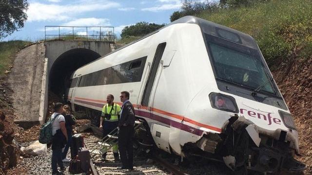 Descarrila un tren cerca de Zafra sin causar heridos
