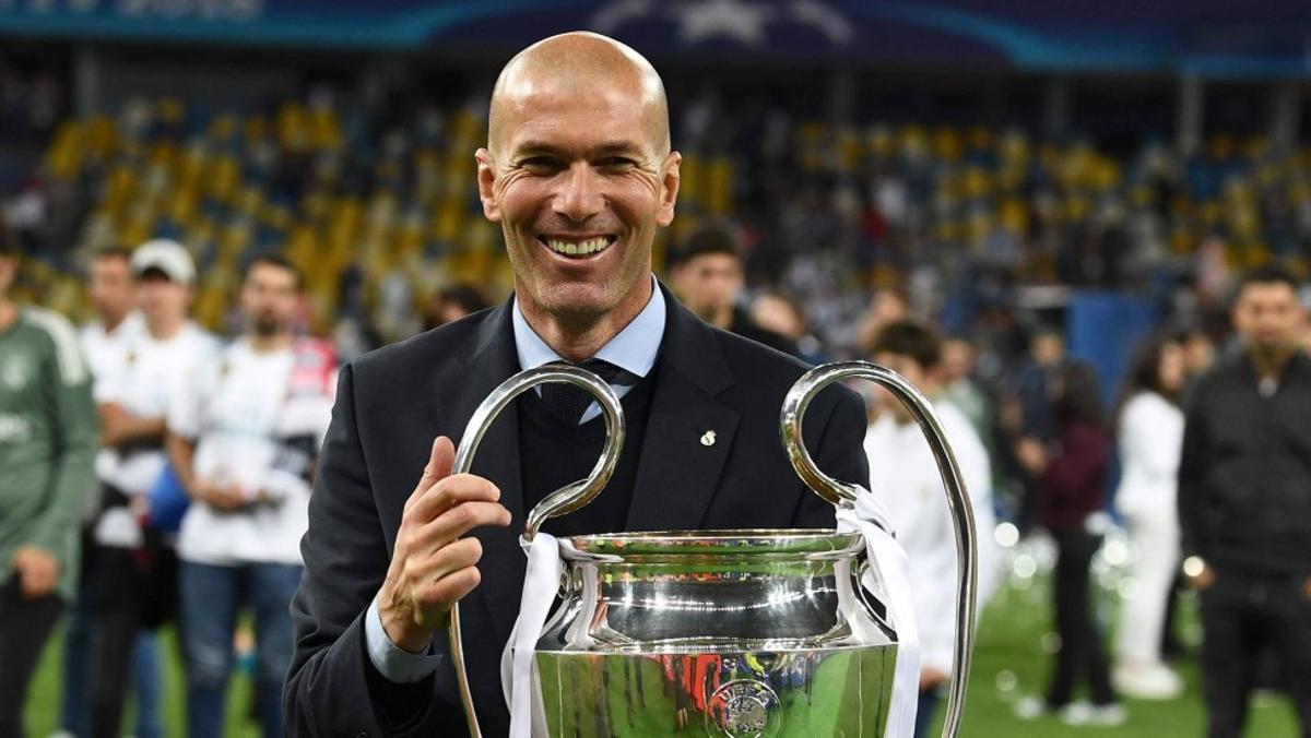 Zidane celebra una de las tres Champions seguidas conseguidas al frente del Real Madrid.