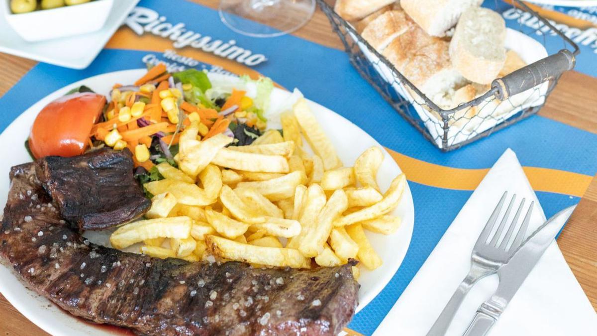 El restaurante Rickyssimo es especialista en carnes al grill. | RICKYSSIMO