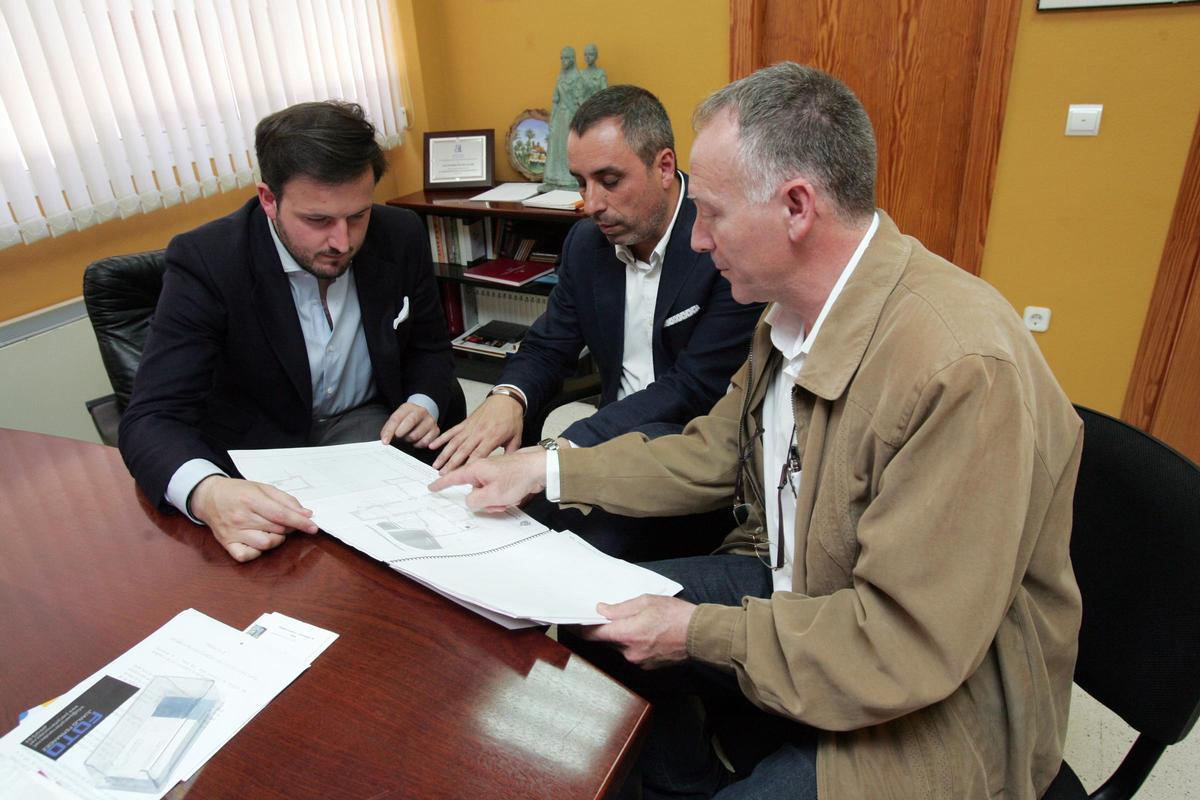Pablo Ruz, Vicente Granero y Gregorio Alemañ, en una imagen del gobierno de Mercedes Alonso en Elche