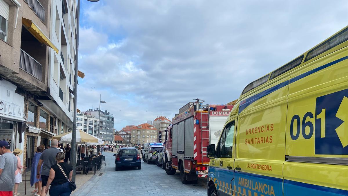 Despliegue de emergencias en el paseo de Silgar tras el suceso