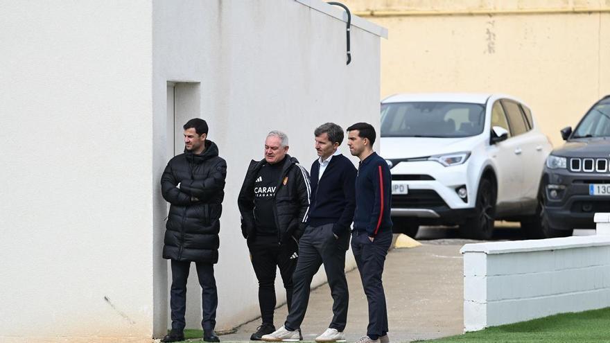 Lalo Arantegui y Fernando López, presentes en el entrenamiento del Real Zaragoza con El Yamiq incorporado