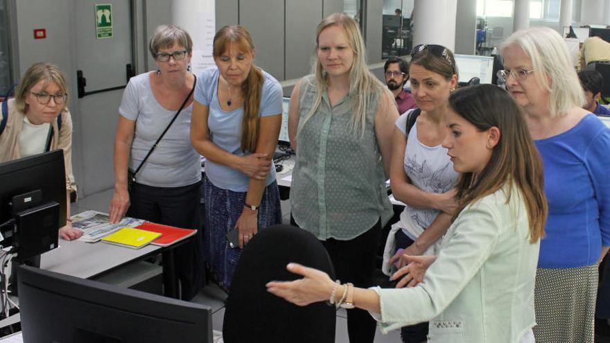 Periodistas finlandesas visitan el diario