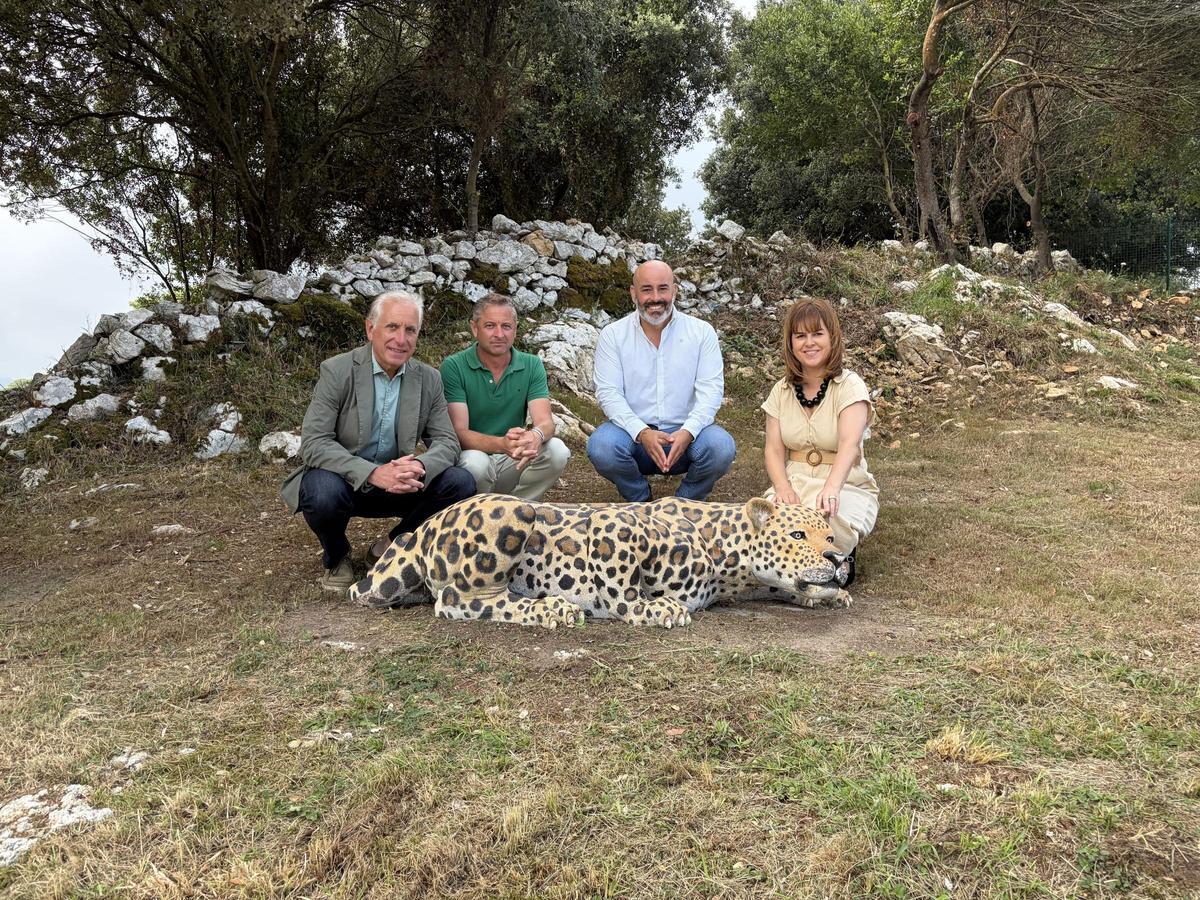 Ribadesella ya tiene su bosque de la Prehistoria Ribadesella ya tiene su bosque de la Prehistoria