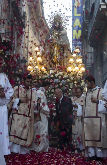 Procesión general en honor a la Mare de Déu